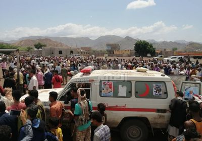 توفوا بحوادث مرورية.. تشييع 5 شخصيات مجتمعية في ردفان (صور)