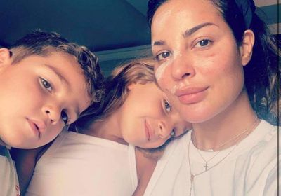 بعد إصابتها بانفجار بيروت.. نادين نجيم تنشر صورة جديدة مع أولادها