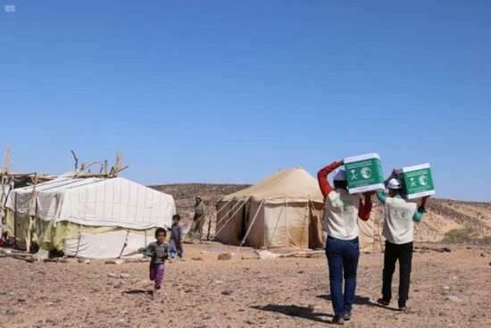1800 نازح بحضرموت يستفيدون من مساعدات سلمان للإغاثة