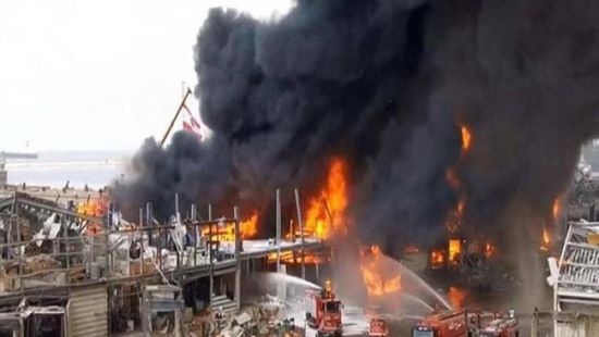 الصليب الأحمر اللبناني: لا إصابات جراء حريق مرفأ بيروت حتى الآن