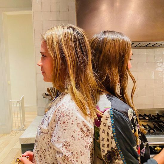 "ابنتي أصبحت أطول مني"..جيسيكا ألبا تشارك جمهورها بصورة نجلتها