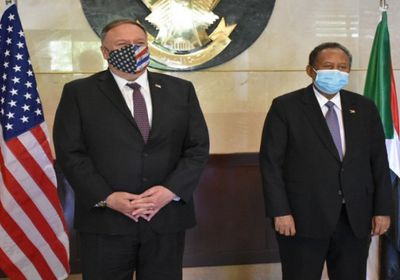بومبيو يُقدم العزاء لحمدوك في ضحايا الفيضانات بالسودان
