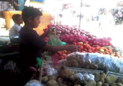 "تجارة ردفان" يتحرك لمجابهة احتكار موردي الخضروات