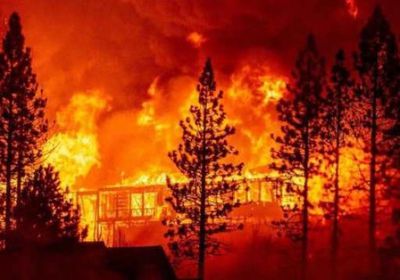 إجلاء نصف مليون من سكان ولاية أمريكية بسبب الحرائق