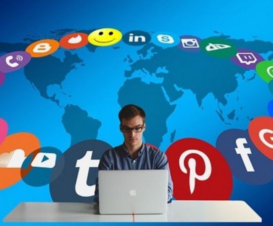 لهذا السبب.. الجزائر حظرت شبكات التواصل الاجتماعي