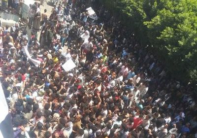 "الإمارات اليوم": "الأغبري" يفجر ثورة غضب ضد الحوثيين