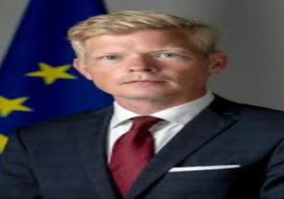 سفير الاتحاد الأوروبي يدعو لإيقاف الحرب في مأرب