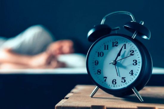 بالتفاصيل..دراسة حديثة تحذر من قلة عدد ساعات النوم