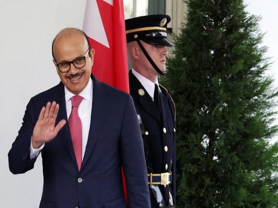  وزير الخارجية البحريني يهنئ الإمارات على معاهدة السلام مع إسرائيل