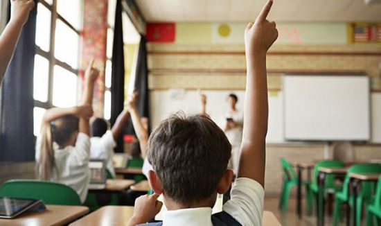 مدارس تونس تستقبل طلابها بعد توقف 6 شهور