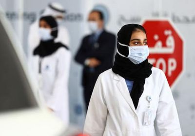 الإمارات تسجل 842 إصابة جديدة بكورونا ووفاة واحدة