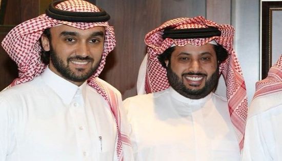 وزير الرياضة السعودي يدعم ممثلي المملكة بدوري الأبطال ويطمئن على مصابي الهلال