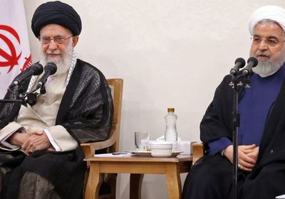 صحفي: إيران في ورطة.. والعقوبات تقترب على الملالي