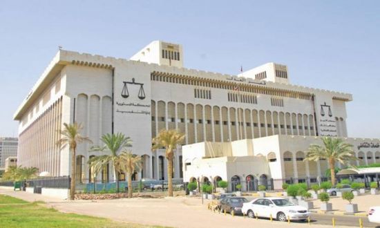 الكويت: لن تتعطل جلسات القضاء بعد إصابة 26 قاضياً بكورونا