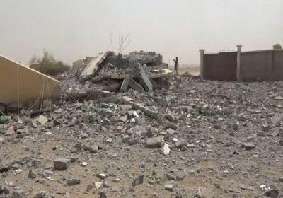 مليشيا الحوثي تنسف مدرسة في حيس