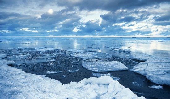 تحذيرات بيئية من انخفاض جليد القطب الشمالي