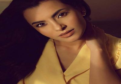 كارمن سليمان تشوق جمهورها لفيلم "فوق القمر"