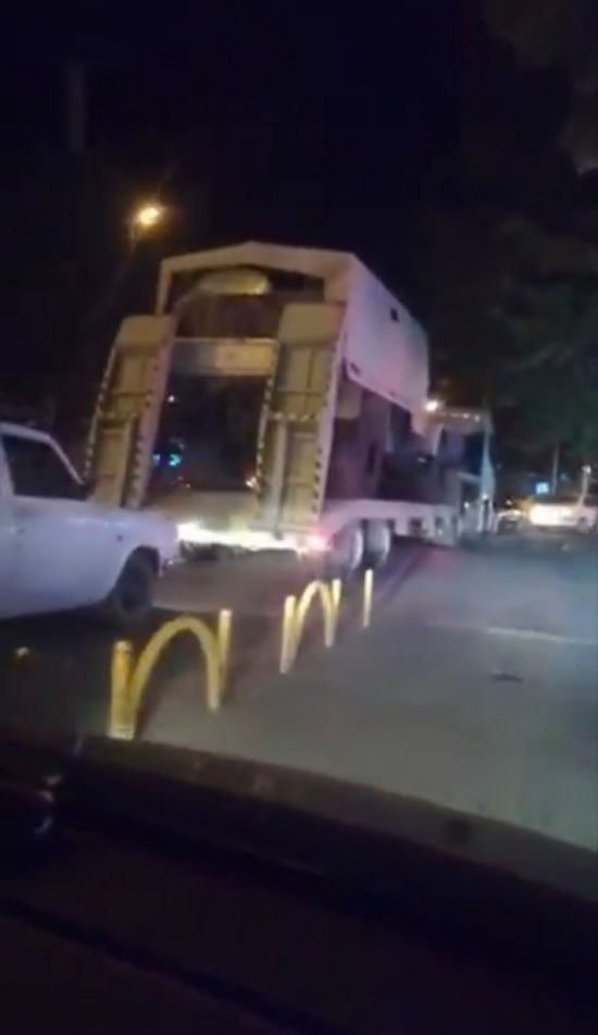 بالفيديو..الحرس الثوري ينقل معدات عسكرية إلى الحدود العراقية