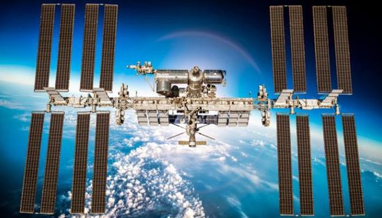 محطة الفضاء الدولية تنجو من حطام فضائي مجهول
