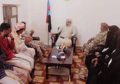 "انتقالي سقطرى" وفريق تطوعي يبحثان مبادرات تنموية