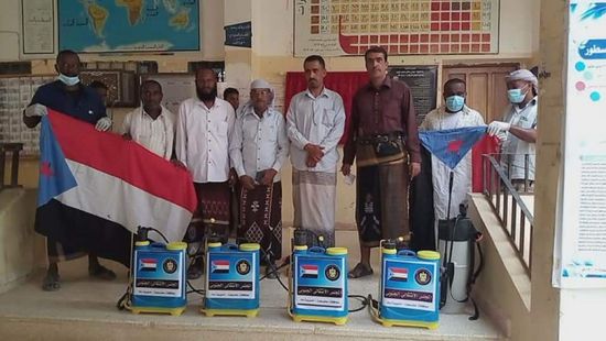 "انتقالي ساه" يتبنى تعقيم مدارس المديرية