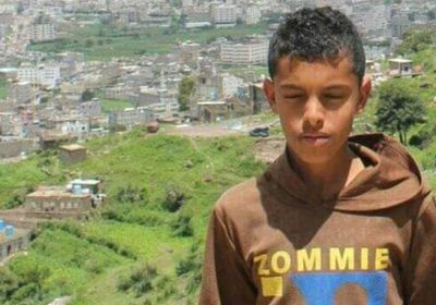 لابتزاز والده.. مليشيا الحوثي تعتقل طفلًا في إب