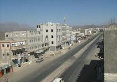 مأمور ردفان يأمر بالتحقيق مع محصل ضرائب قات