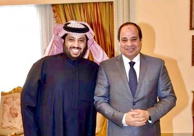 تركي آل الشيخ يهدي الرئيس السيسي أبيات شعرية