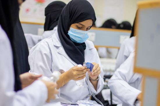 الدولية للهجرة: إنتاج معقمات بالمكلا للوقاية من كورونا