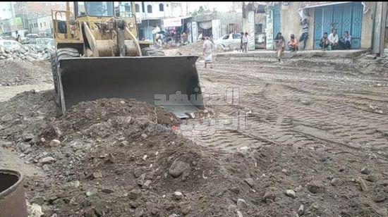 انطلاق المرحلة الثانية من مشروع الرصف الحجري بردفان