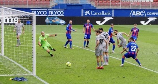 بيلباو يهزم إيبار في الدوري الإسباني