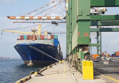 "الإنمائي" يدعو لدعم ميناء عدن