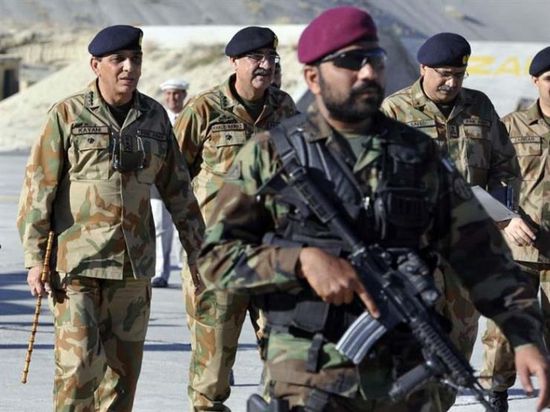  مصرع ضابط بالجيش الباكستاني إثر تبادل إطلاق نار مع عناصر إرهابية