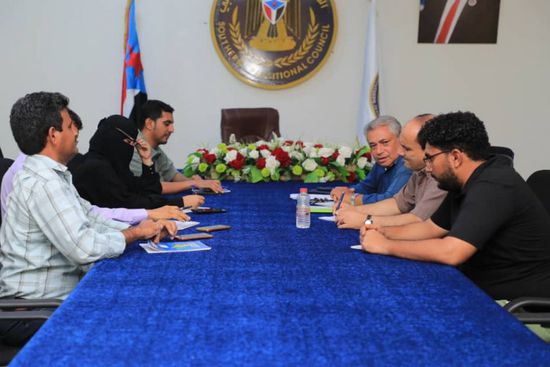 الانهيار الاقتصادي يتصدر اجتماع خلية إدارة الأزمات بـ "الانتقالي"