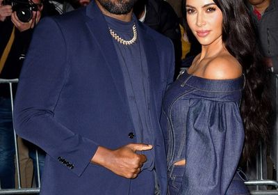 كيم كارديشيان تنفي أخبار طلاقها بهذه الطريقة