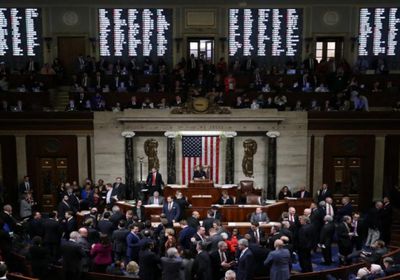 الكونغرس الأمريكي يقر مشروع قانون يمدد العمل بالموازنة شهرين