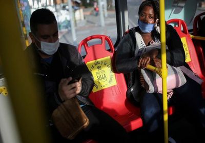 كولومبيا تمدد إغلاق الحدود البرية والبحرية شهرًا 