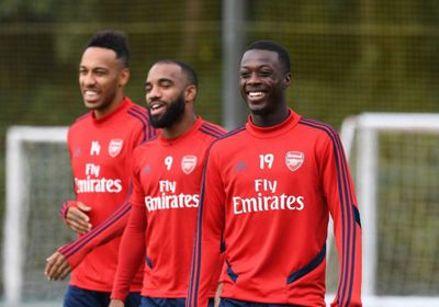 تشكيل أرسنال أمام ليفربول.. غياب أوباميانج وبيبي يقود الهجوم والنني بديلا