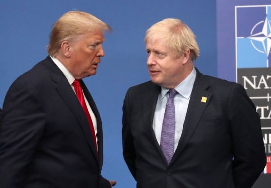  أول تعليق من جونسون على نبأ إصابة ترامب بكورونا