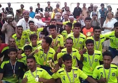 بالصور..تتويج النصر ببطولة خريف نوجد في سقطرى