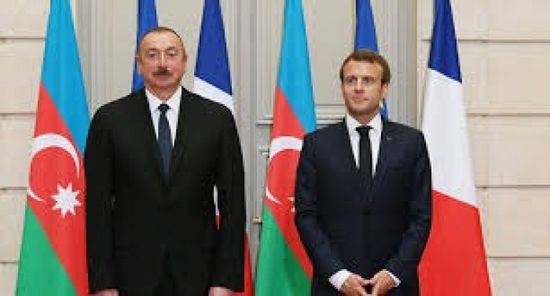 ماكرون يُطالب أذربيجان بوقف إطلاق النار والعودة للتفاوض