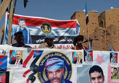 بالصور.. حشود هائلة تُحيي ذكرى الشهيد القميشي بشبوة