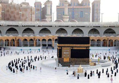 بعد توقف 7 أشهر.. السعودية تستأنف العمرة تدريجيًا
