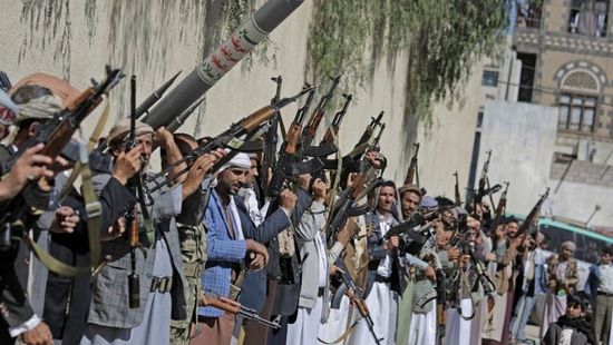الشرق الأوسط: مليشيا الحوثي تختطف طلبة وتربويين