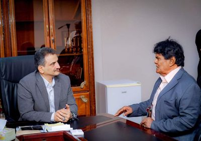 لملس يضع يده على مشكلات القطاع الفني بالعاصمة (صور)