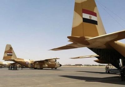 مصر ترسل طائرتان عسكريتان محملتان بخطوط إنتاج الخبز الميدانية للسودان