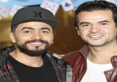 بالفيديو.. ساموزين يوجه رسالة حب لـ تامر حسني