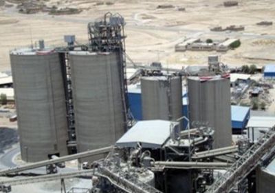 مسلحون يهددون لجنة فحص مصنع الوطنية بلحج