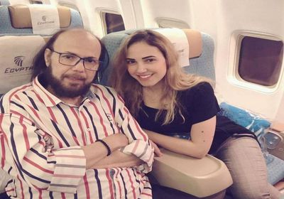 إيمي طلعت زكريا تحضر لأغنية جديدة وتهديها لوالدها الراحل (فيديو)