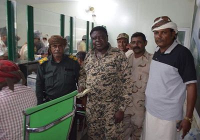 بالصور.. انتظام صرف رواتب أفراد الشرطة بمحافظة سقطرى